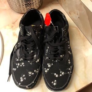 VANS Old Skool  Floral Black Skate Shoes Flowers